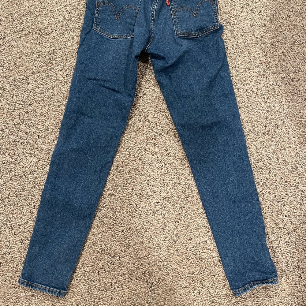 Womens Levi Jeans